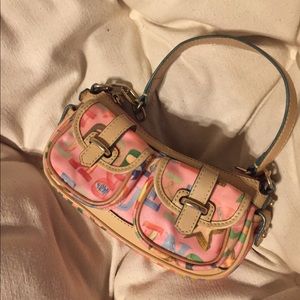 Dooney & Bourke purse